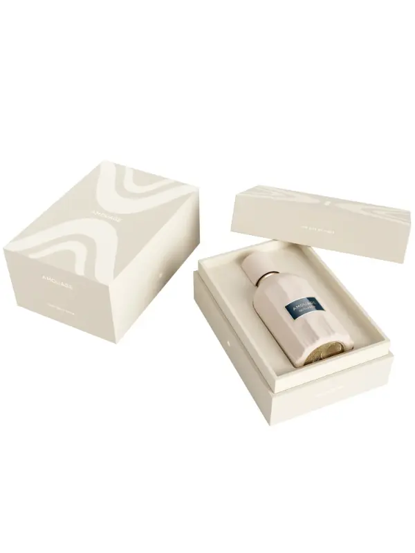 amouage-outlands-3 Amouage Outlands Essence de Parfum